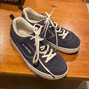 Men’s VANS lightly worn sneaker shoes